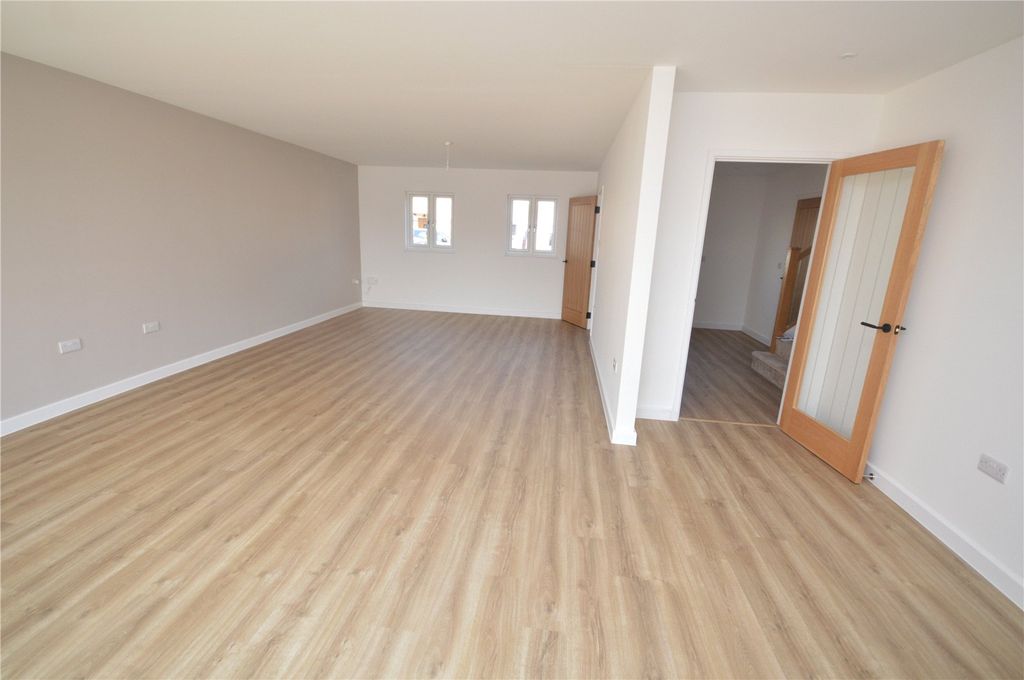 Property photo 3 of 21 Picture No. 42