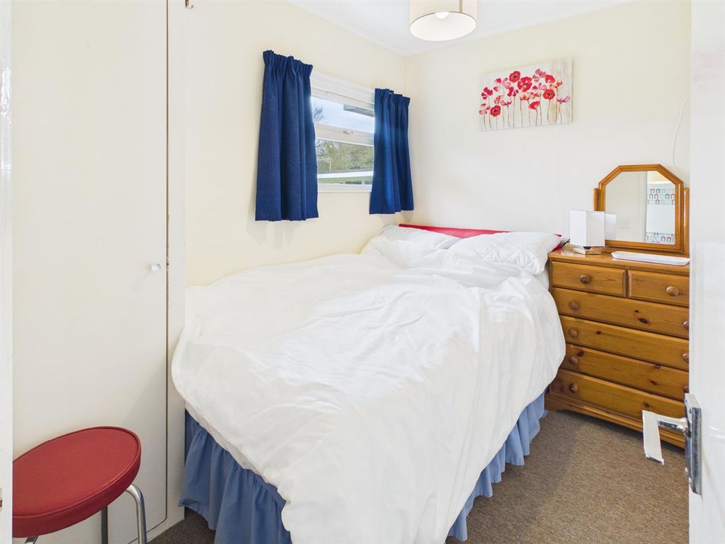 Property photo 3 of 13 Cam04116G0-Pr0296-Still006.Jpg