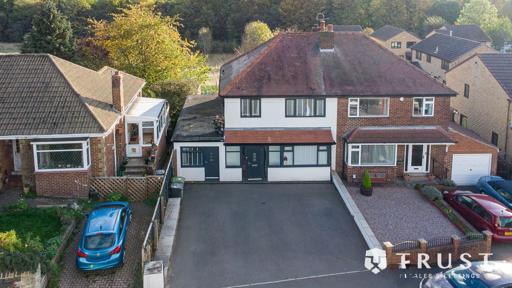 Property photo 2 of 49