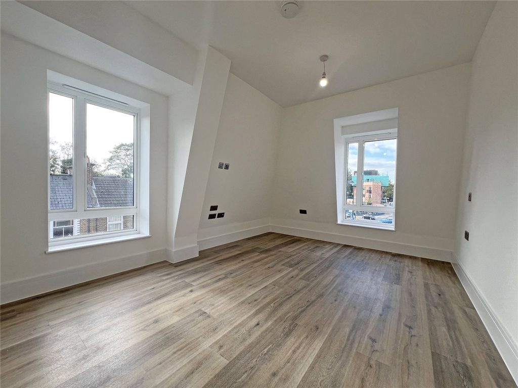 Property photo 3 of 9 Picture No. 27