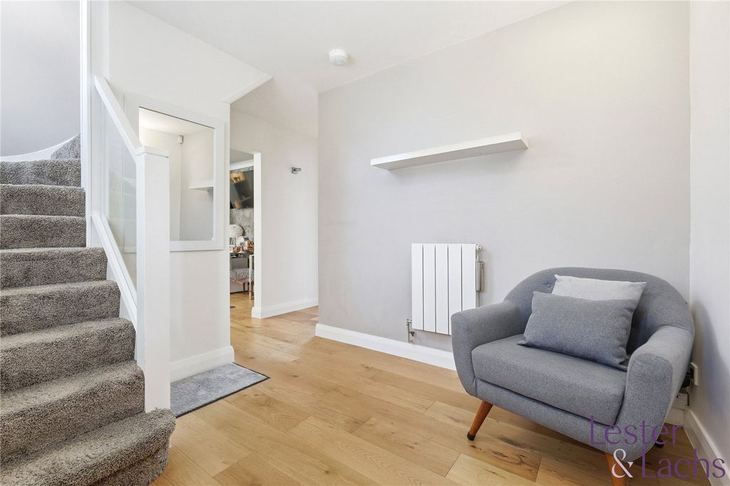 Property photo 3 of 46 Picture No. 07