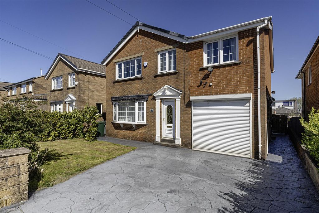 Property photo 1 of 30