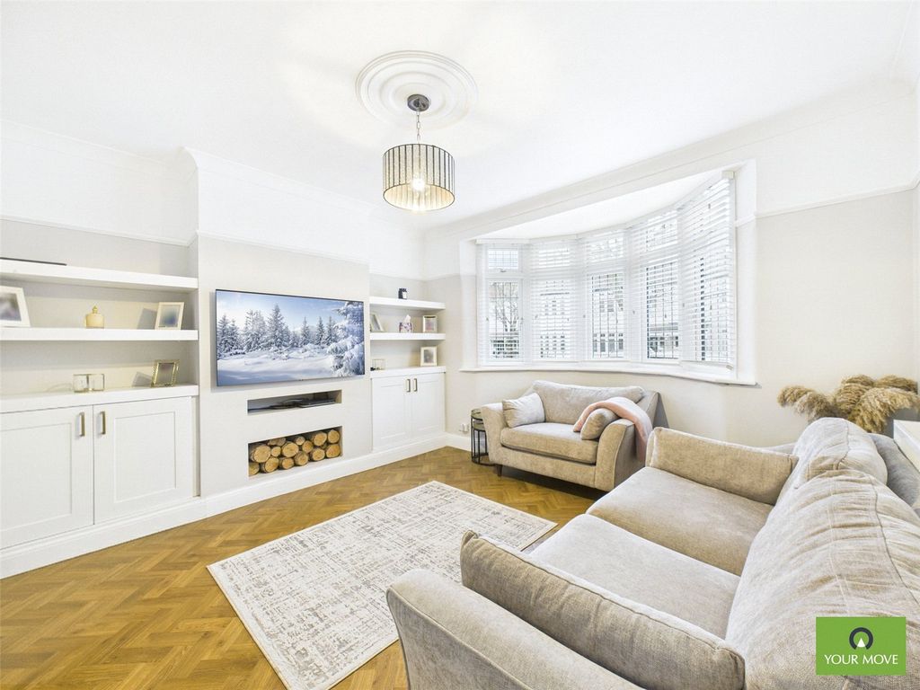 Property photo 2 of 18 Living Room