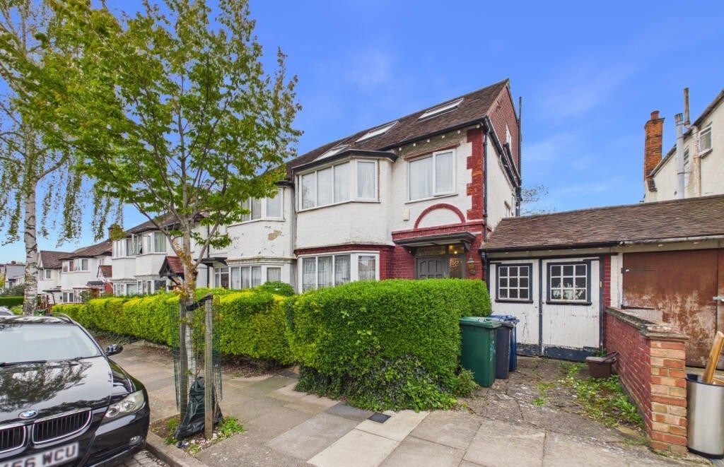 Property photo 1 of 12 5 Bed Semi-Detached House For Sale Garrick Avenue, Golders Green, Nw11 9Ar