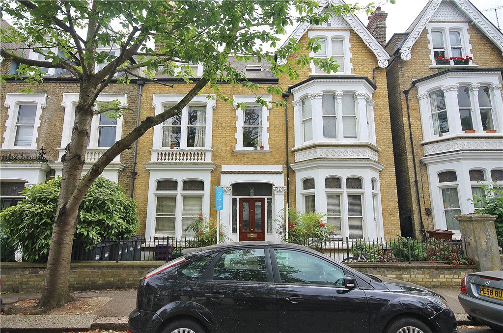 Property photo 1 of 10 External