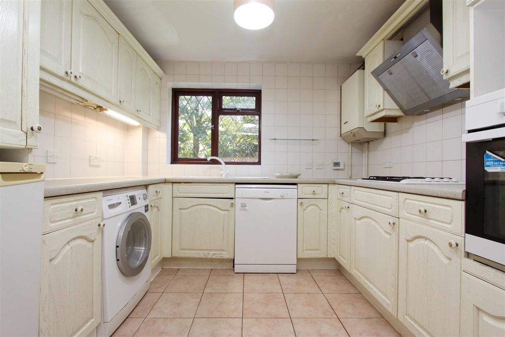 Property photo 2 of 10 Img_2519.Jpg