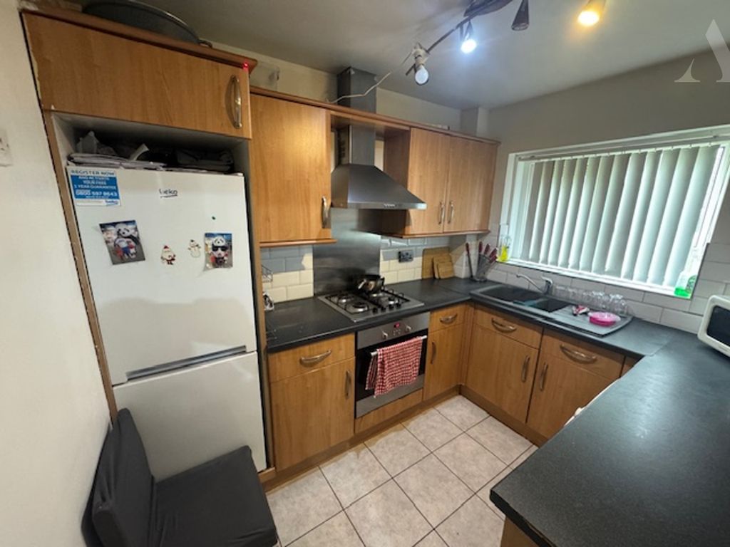 Property photo 2 of 6 5 Gilpin Close Kitchen.Jpeg