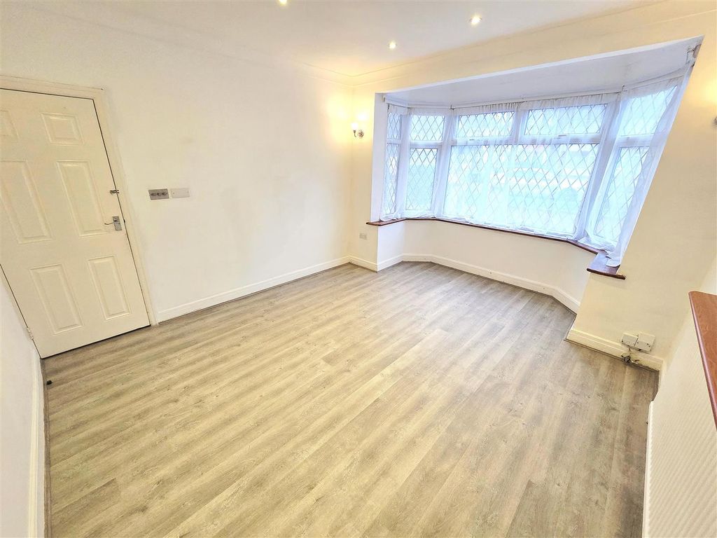 Property photo 2 of 15 20260226_151506.Jpg