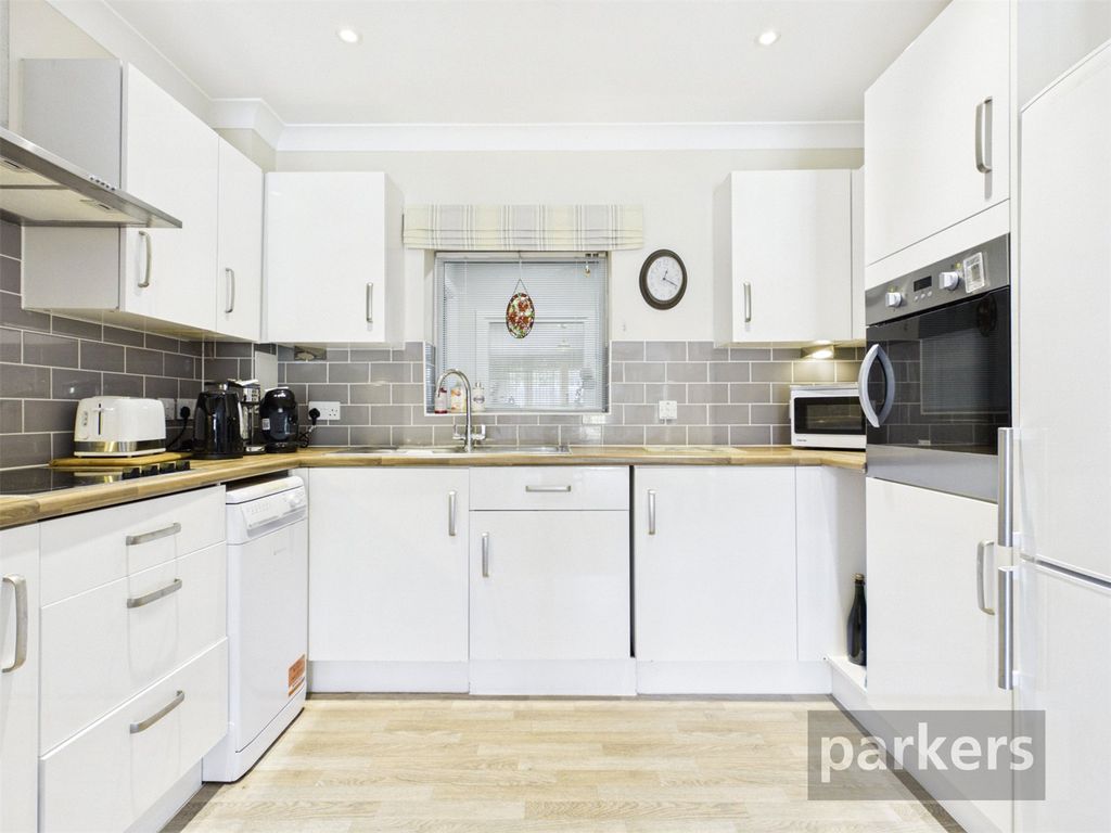 Property photo 2 of 19 Picture No. 06
