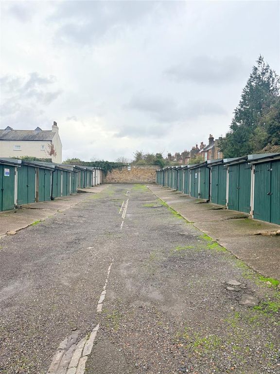 Property photo 3 of 3 Garages1.Jpg