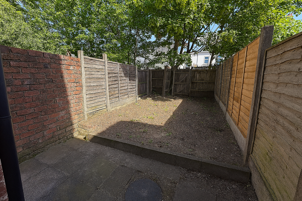 Property photo 3 of 6