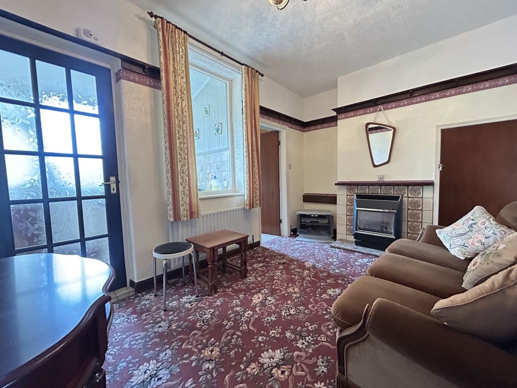 Property photo 2 of 11 Img_4082