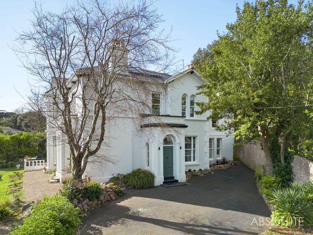 Property photo 1 of 36