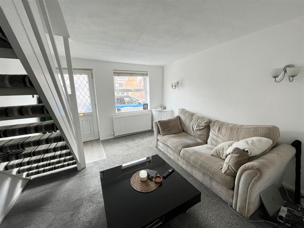 Property photo 3 of 7