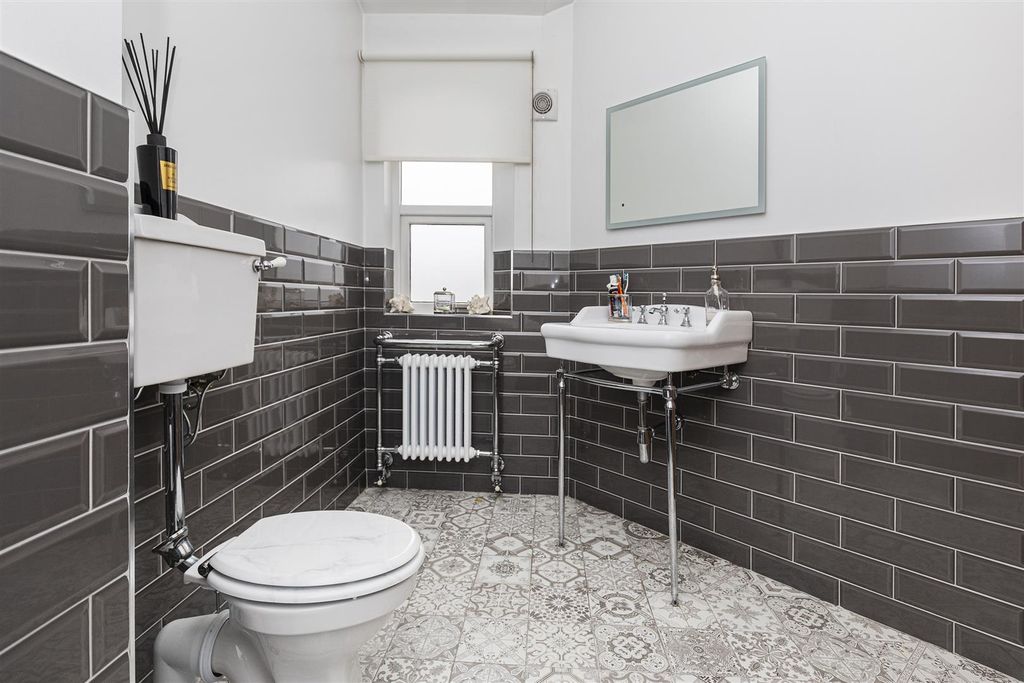 Additional image 37 of 4 bed detached bungalow for saleMoor Top Road, Kirkheaton, Huddersfield HD5