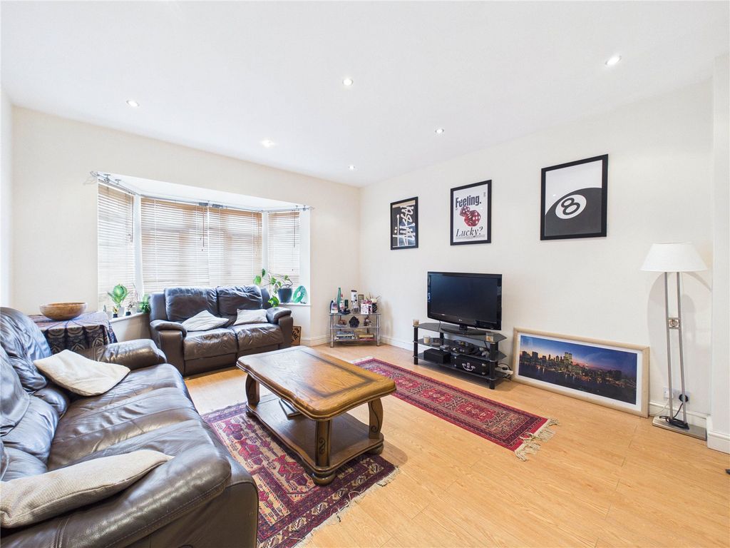 Property photo 3 of 21 Picture No. 23