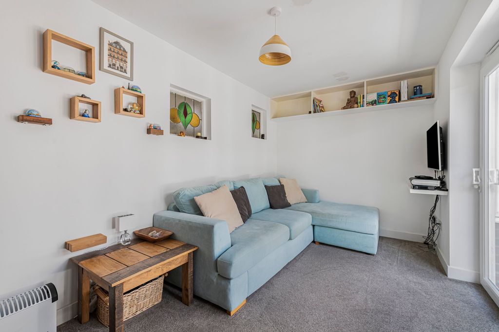 Additional image 14 of 5 bed detached bungalow for saleDryden Way, Liphook GU30