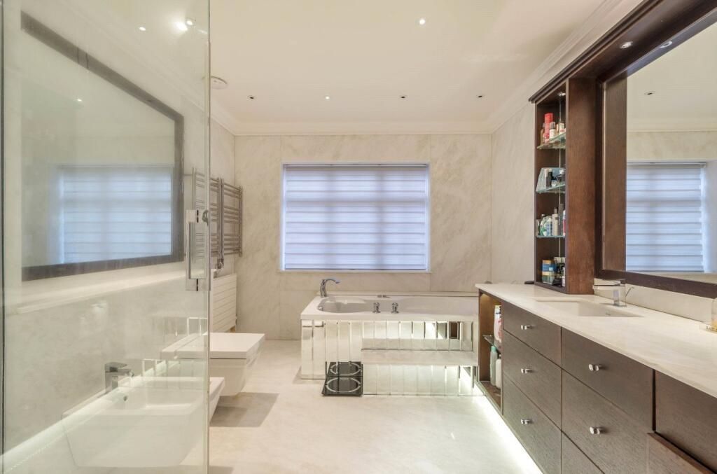 Additional image 12 of 8 bed detached house to rentGrange Avenue, London N20