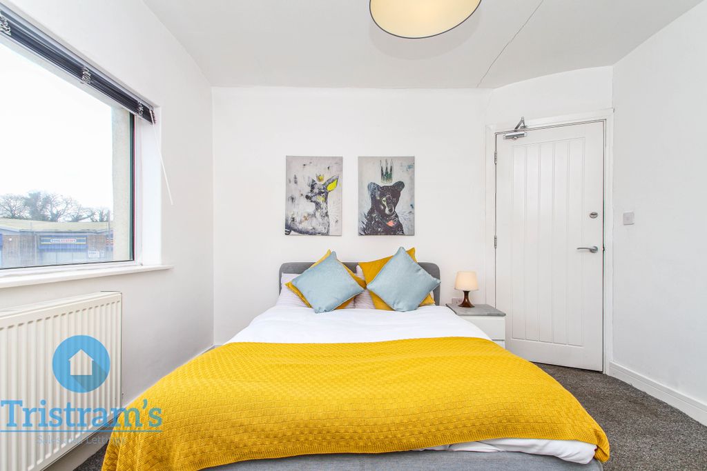 Property photo 3 of 13 Img_2099