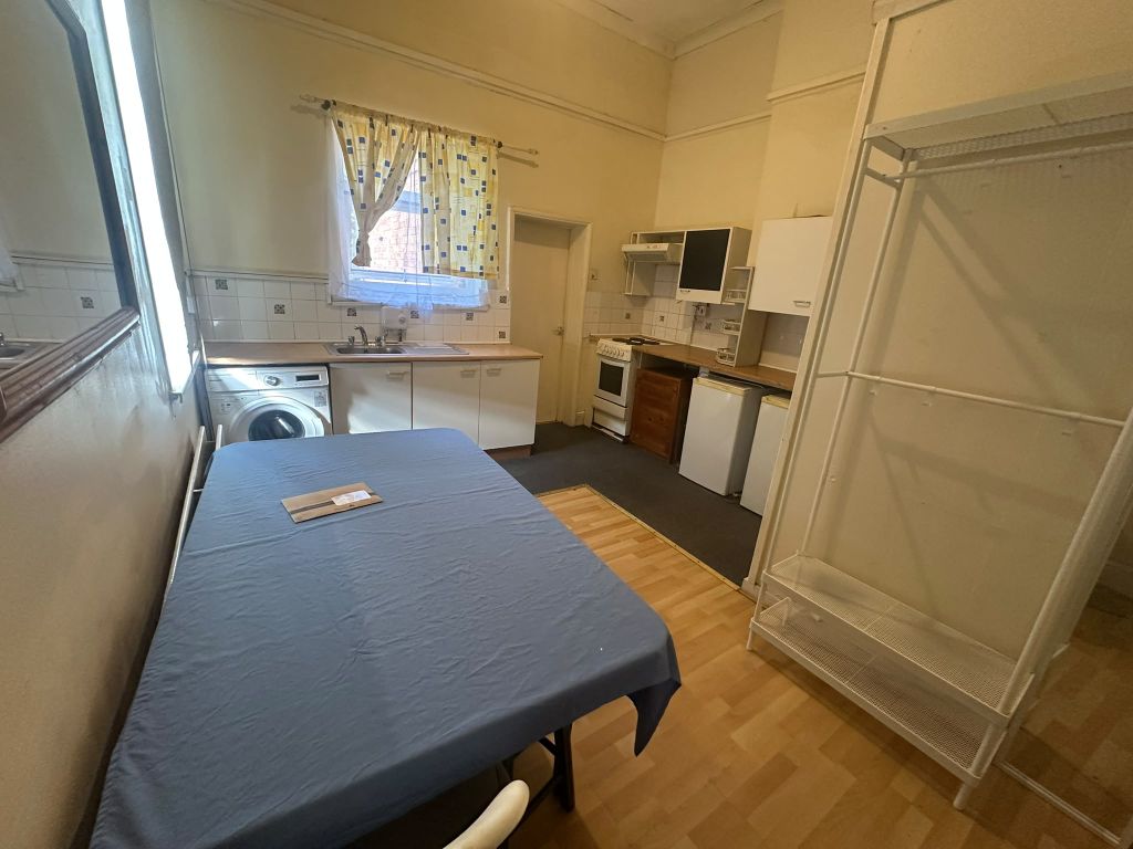 Property photo 2 of 3