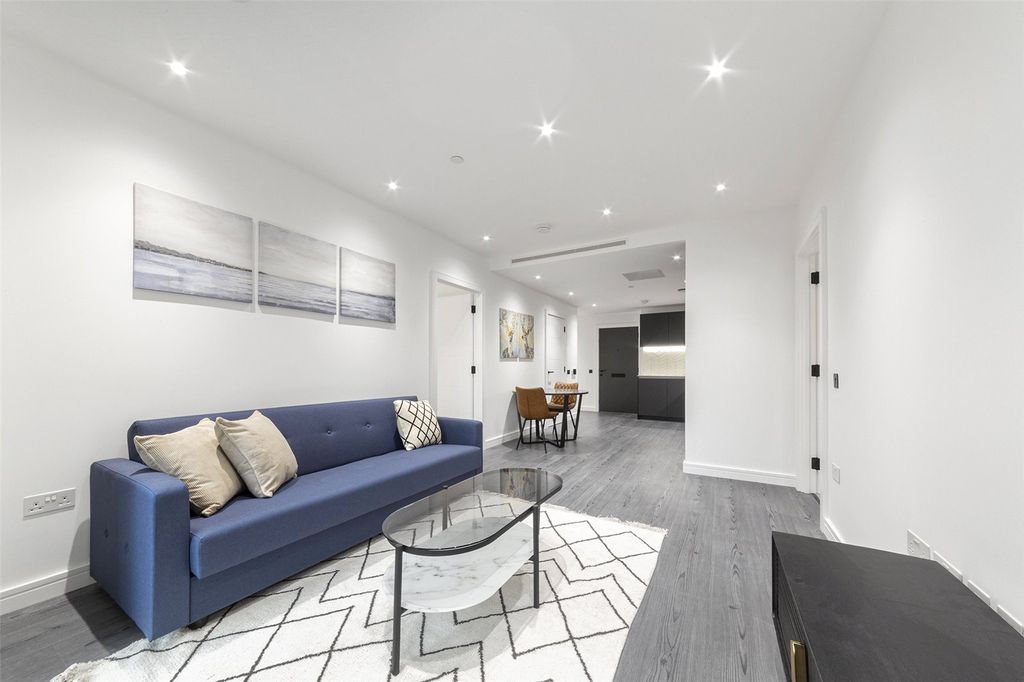 Property photo 2 of 13 Photo 2