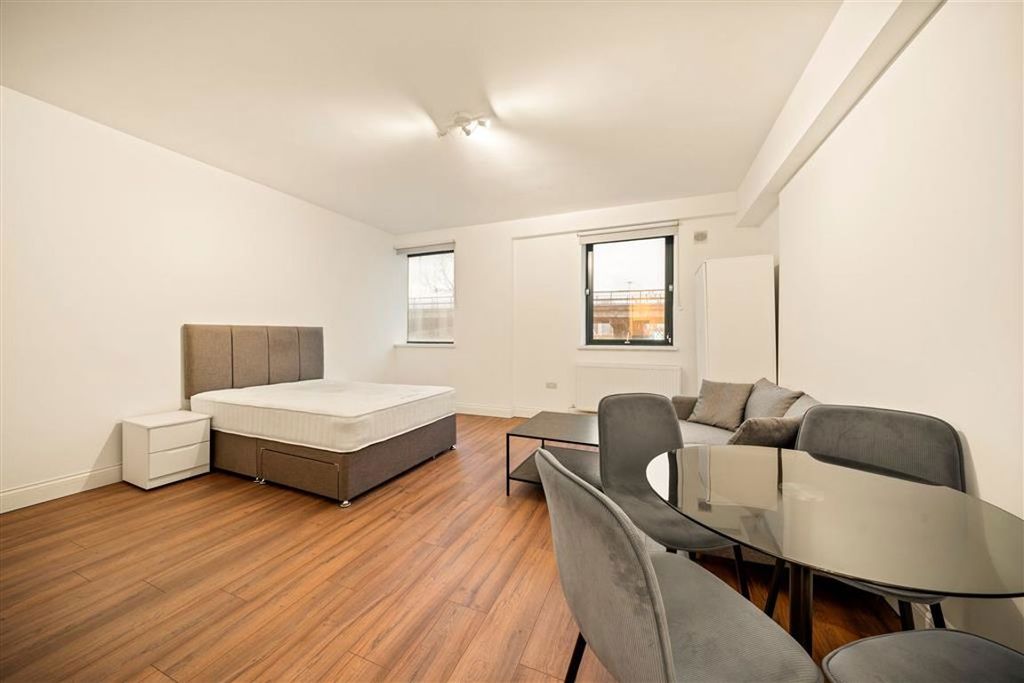 Property photo 3 of 4