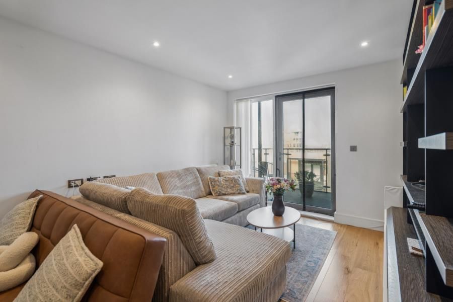 Property photo 2 of 11