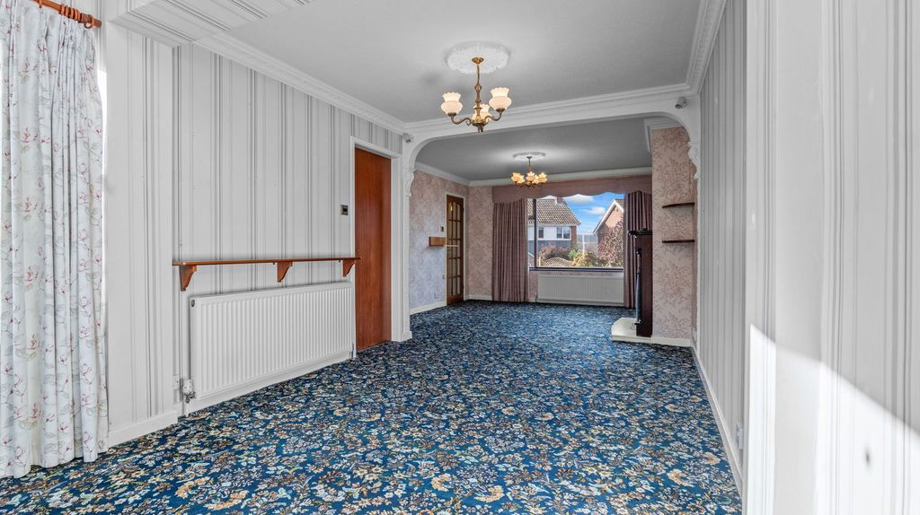 Property photo 3 of 26