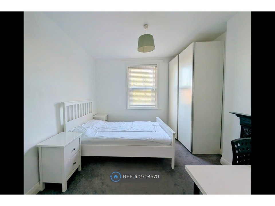 Property photo 2 of 7 Bedroom