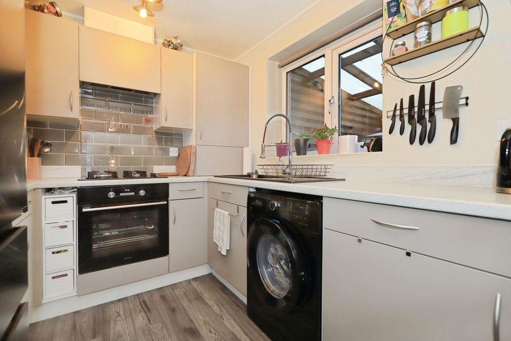 Property photo 2 of 13 Kitchen/Dining