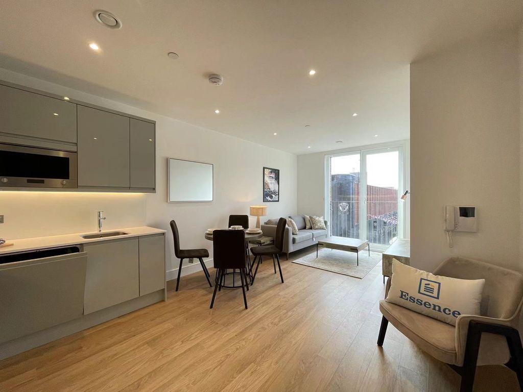 Property photo 2 of 6