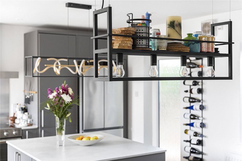 Property photo 2 of 19 Picture No. 13