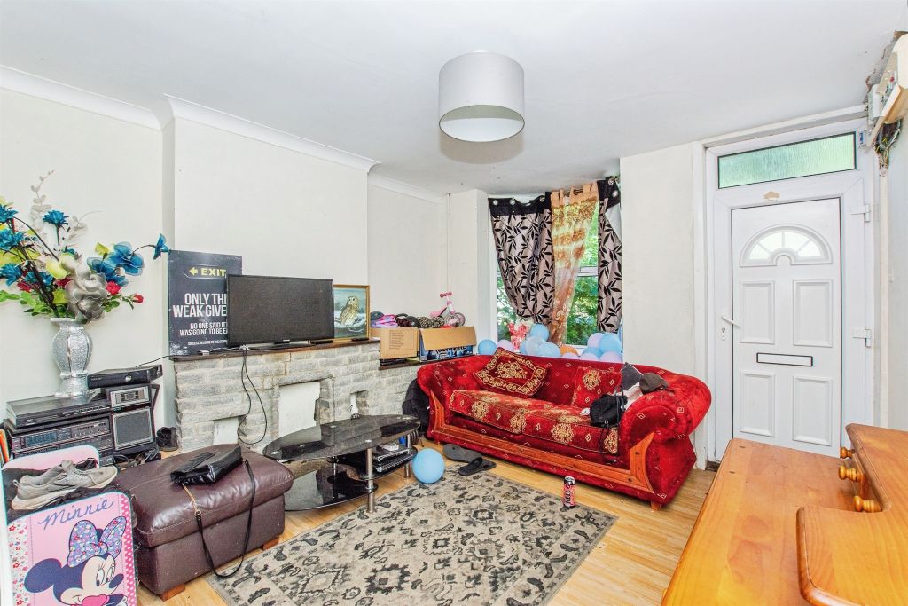 Property photo 3 of 20