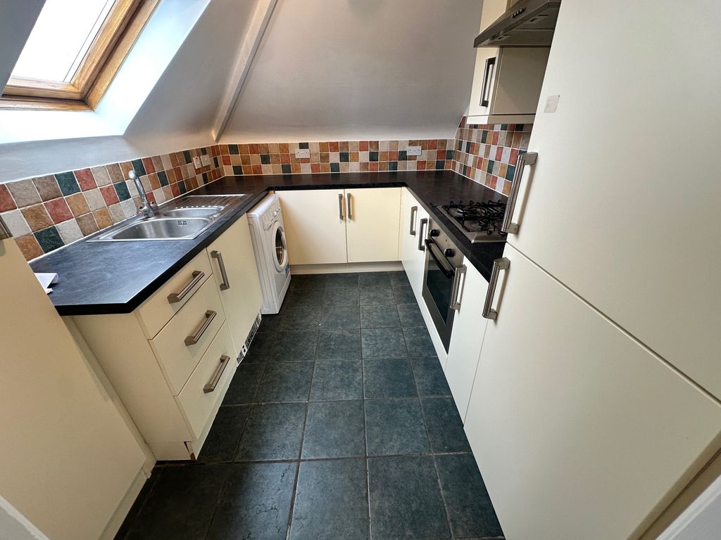 Property photo 3 of 14 Image