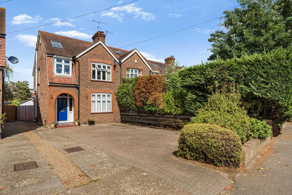 Property photo 1 of 18