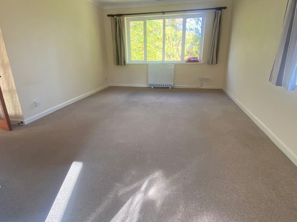 Property photo 2 of 3