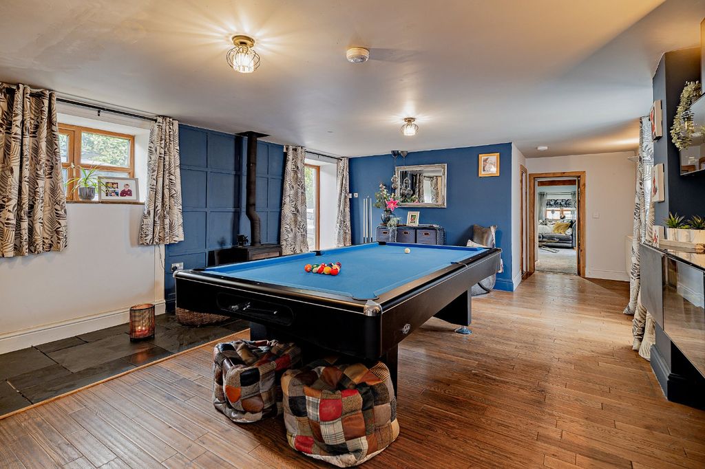 Property photo 3 of 29 Picture No. 19