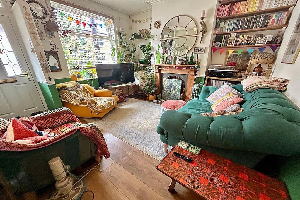 Property photo 2 of 14 Living Room