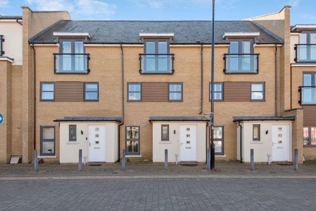 Property photo 1 of 18 Pbox-Img.Jpg