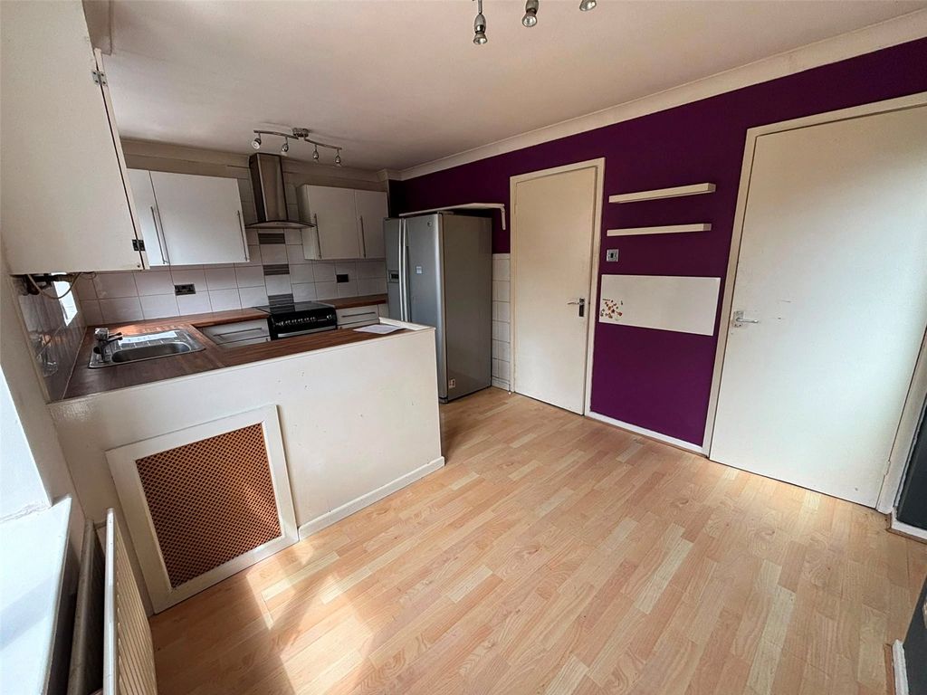 Property photo 2 of 14 Picture No. 26