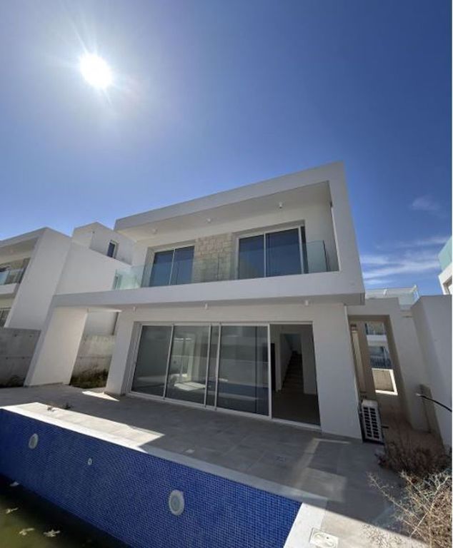 Property photo 1 of 30 Rear Of Villa 12