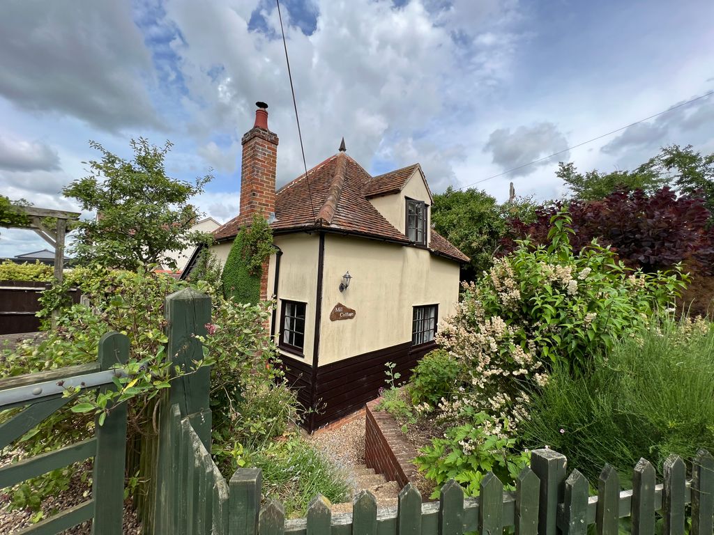 Property photo 1 of 12