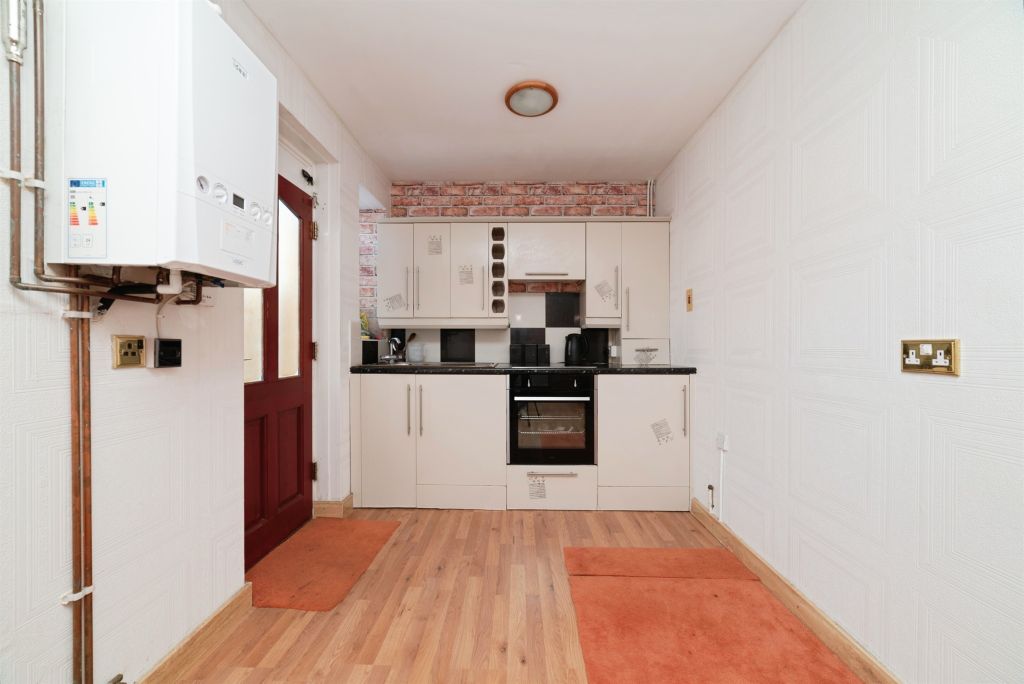 Property photo 2 of 16