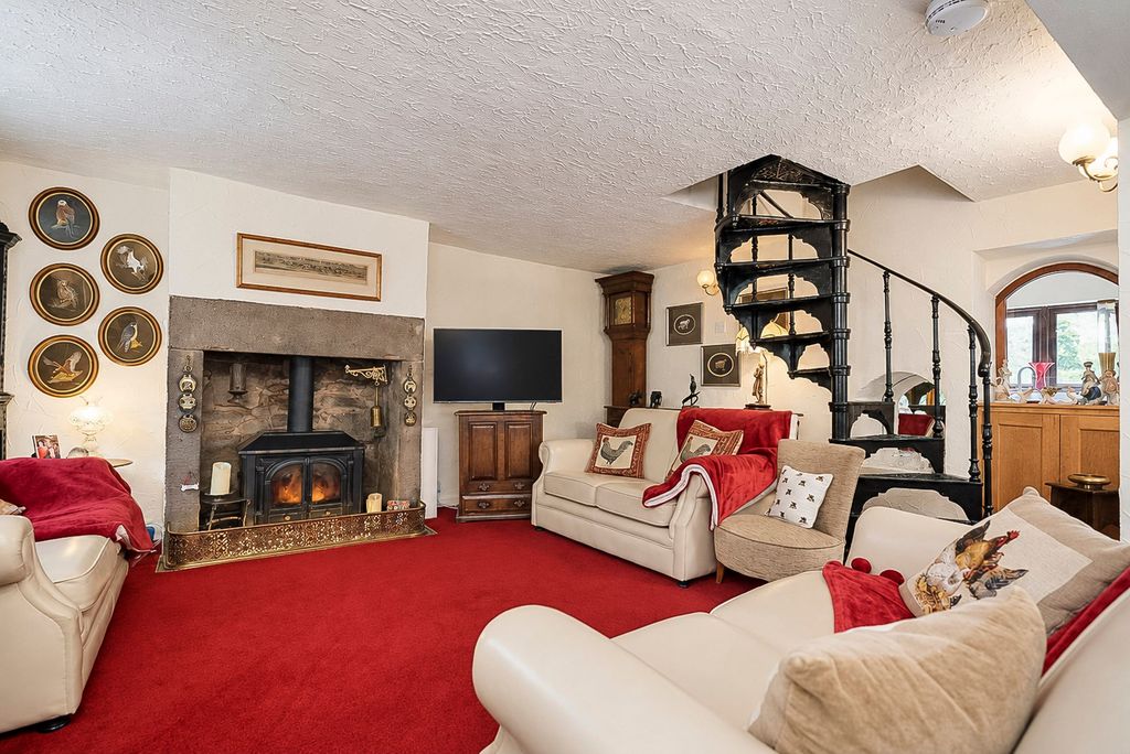 Property photo 2 of 51