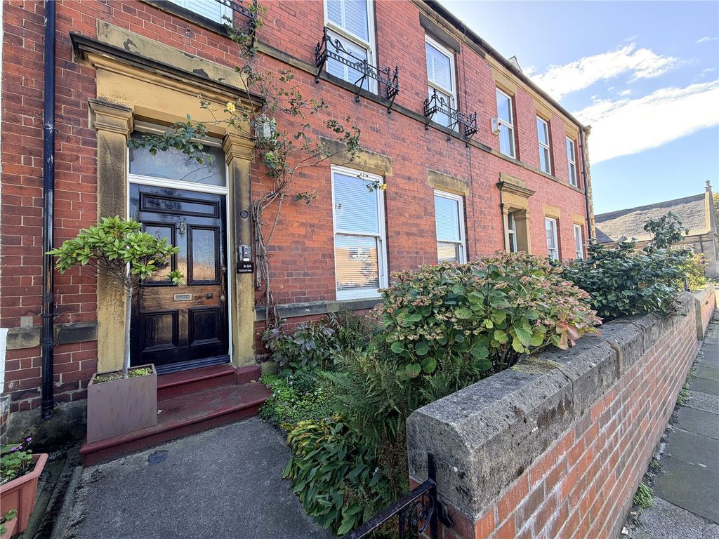 Property photo 2 of 27 Picture No. 28