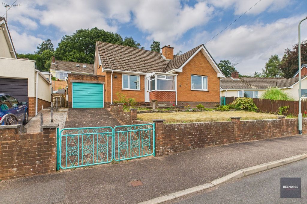 Property photo 1 of 16