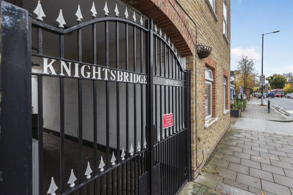 Property photo 1 of 10 Knights28Of28.Jpg