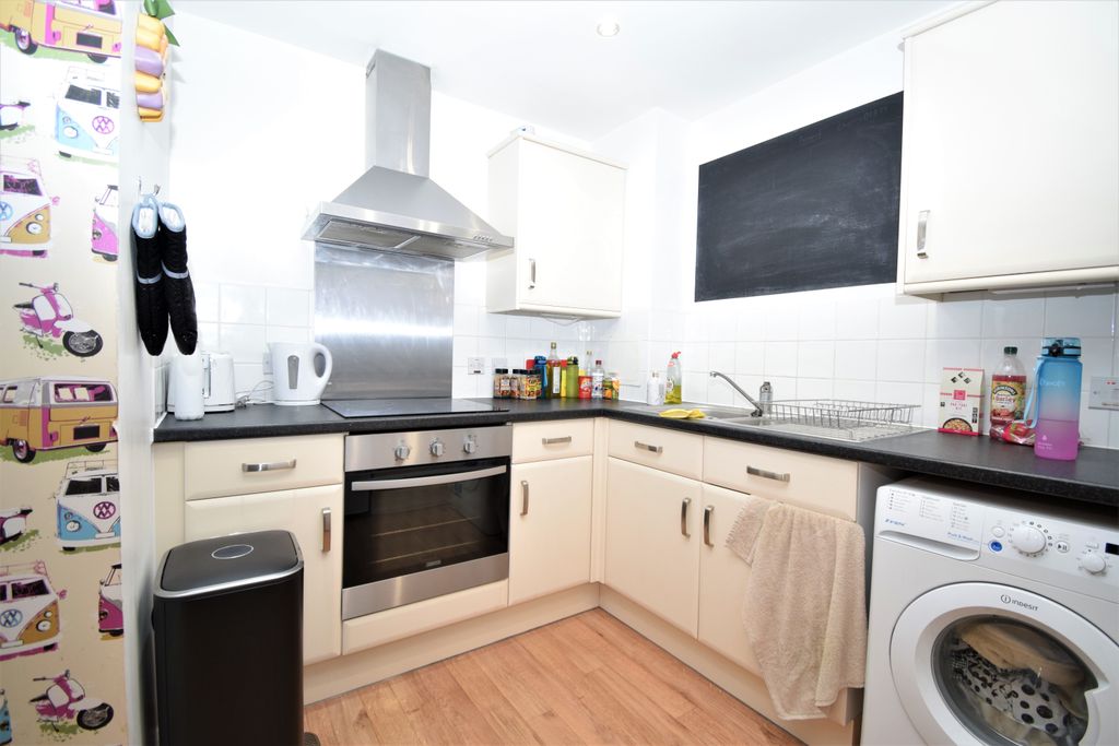 Property photo 1 of 5