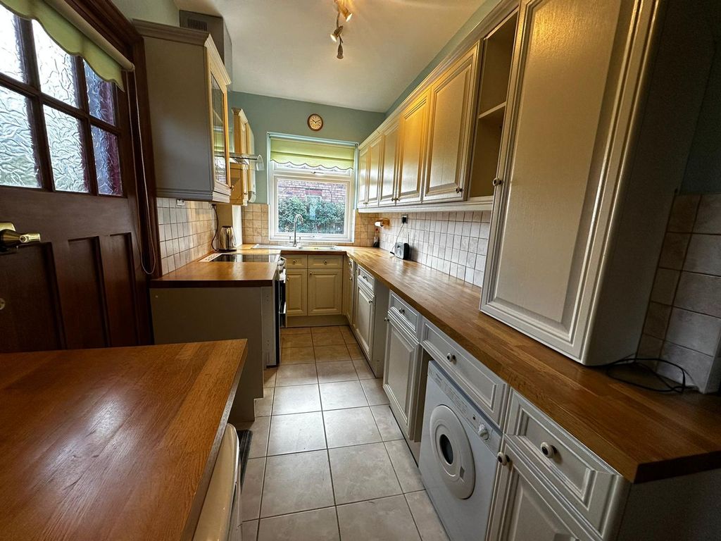 Property photo 3 of 15 Photo 4