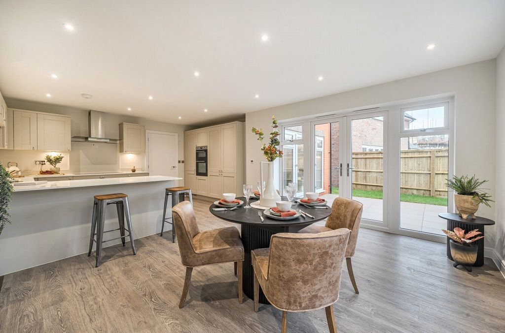 Property photo 3 of 13 Dining Room